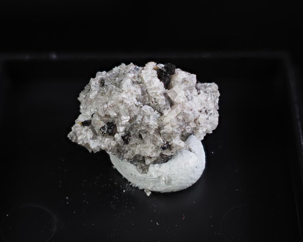 Ferro-ferri-hornblende